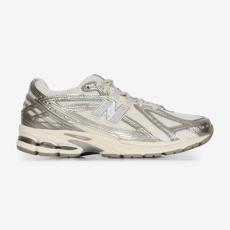 NEW BALANCE 1906 BEIGE/PLATEADO HOMBRE