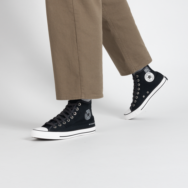 CONVERSE CHUCK TAYLOR HI FUTURE UTILITY NEGRO/BLANCO