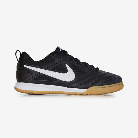 NIKE GATO NEGRO/BLANCO JUNIOR
