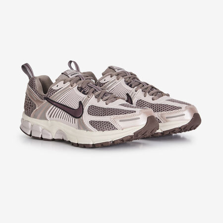 NIKE zoom vomero ZOOM VOMERO 5 MARR&Oacute;N/BEIGE JUNIOR