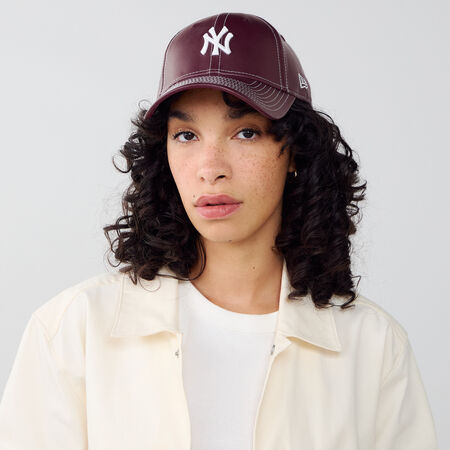 NEW ERA 9FORTY WOMEN NY TOPSTITCH PU BURDEOS/BLANCO MUJER